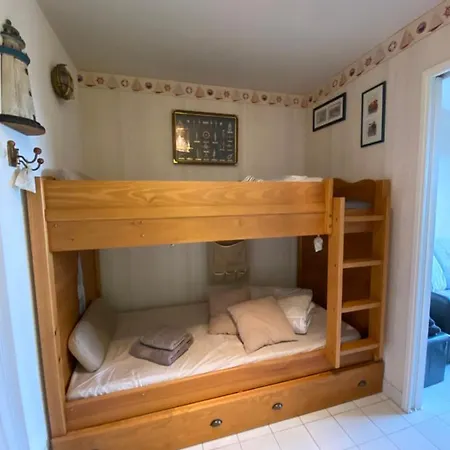 2 Pieces En Rez De Jardin -