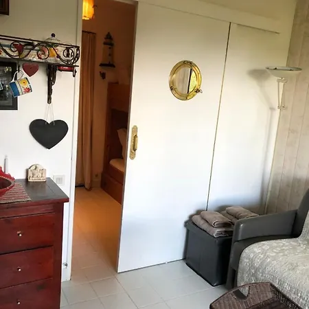 Rez De Jardin Au Calme Sur Les Hauteurs De Le Petit Nid Appartement