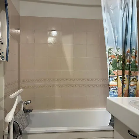 2 Pieces En Rez De Jardin -