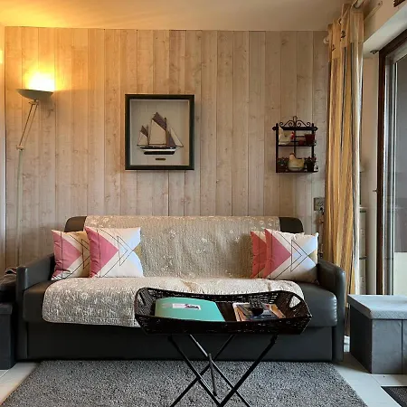 2 Pieces En Rez De Jardin -