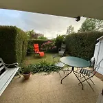 2 Pieces En Rez De Jardin -