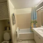 2 Pieces En Rez De Jardin -