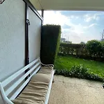 2 Pieces En Rez De Jardin -
