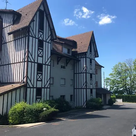 2 Pieces En Rez De Jardin -