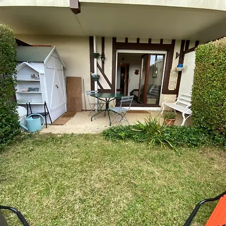 Rez De Jardin Au Calme Sur Les Hauteurs De Le Petit Nid Trouville-sur-Mer
