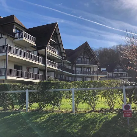 Rez De Jardin Au Calme Sur Les Hauteurs De Le Petit Nid * Trouville-sur-Mer