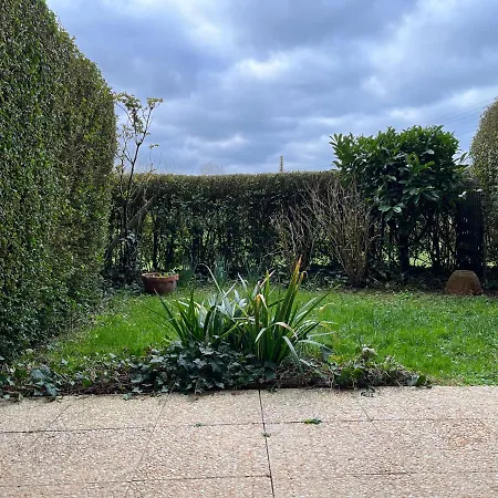 Apartment En Rez De Jardin -