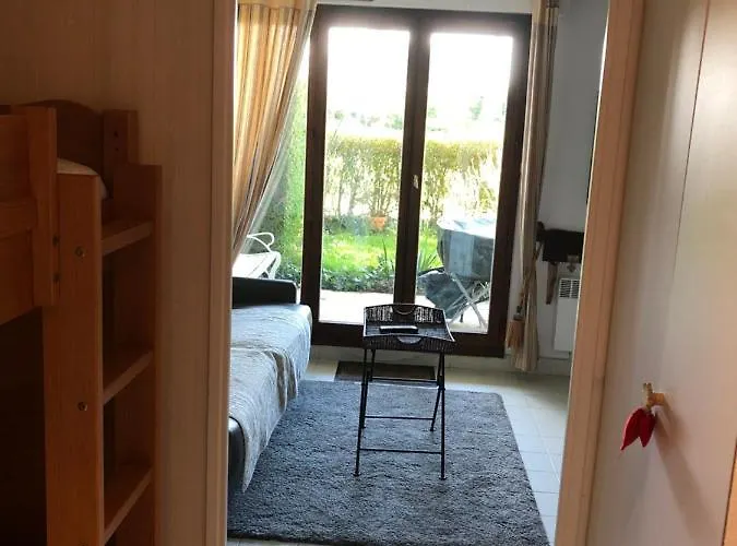 2 Pièces En Rez De Jardin -le Petit Nid à Apartamento