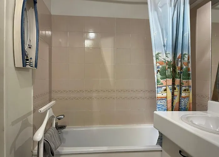 2 Pièces En Rez De Jardin -le Petit Nid à Apartamento