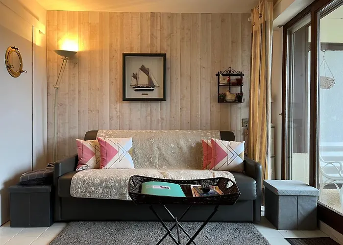 2 Pièces En Rez De Jardin -le Petit Nid à Trouville-sur-Mer